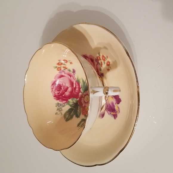 Vintage Paragon Bone China Teacup & Saucer Set Double Warrant / Peach, floral - Picture 5 of 17